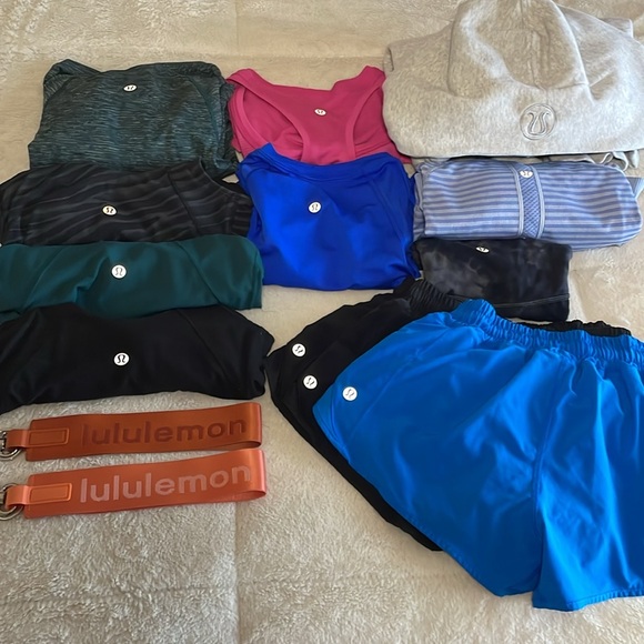 Lululemon 1-3 piece Mystery Box - Picture 7 of 12